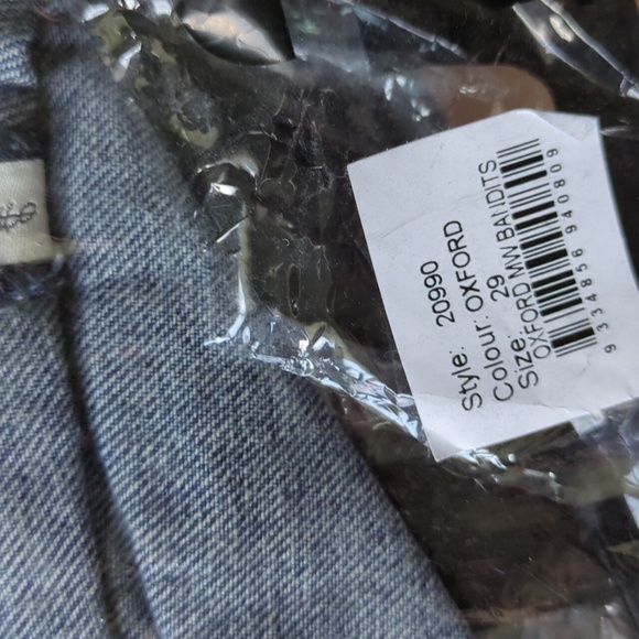 ONE TEASPOON Mid Waist Bandit Slim Fit Twisted Cuff Denim Short NEW Size 29 - Picture 11 of 12